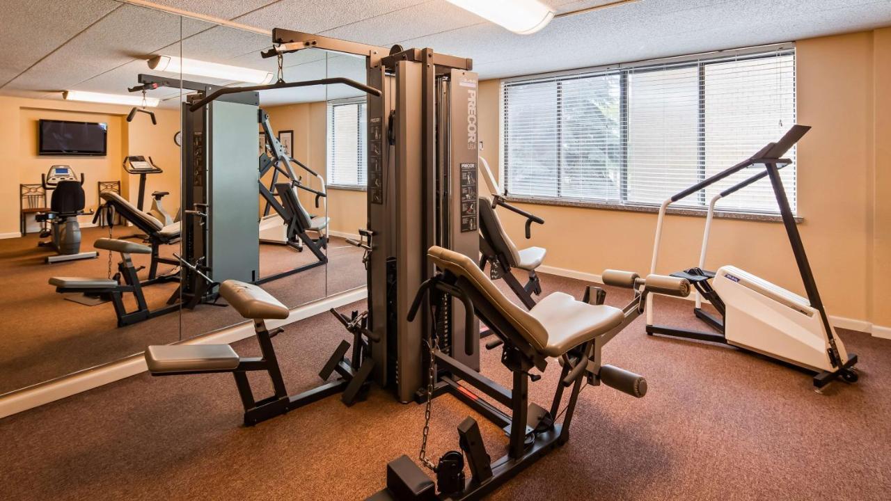 Best Western East Towne Suites Madison Buitenkant foto