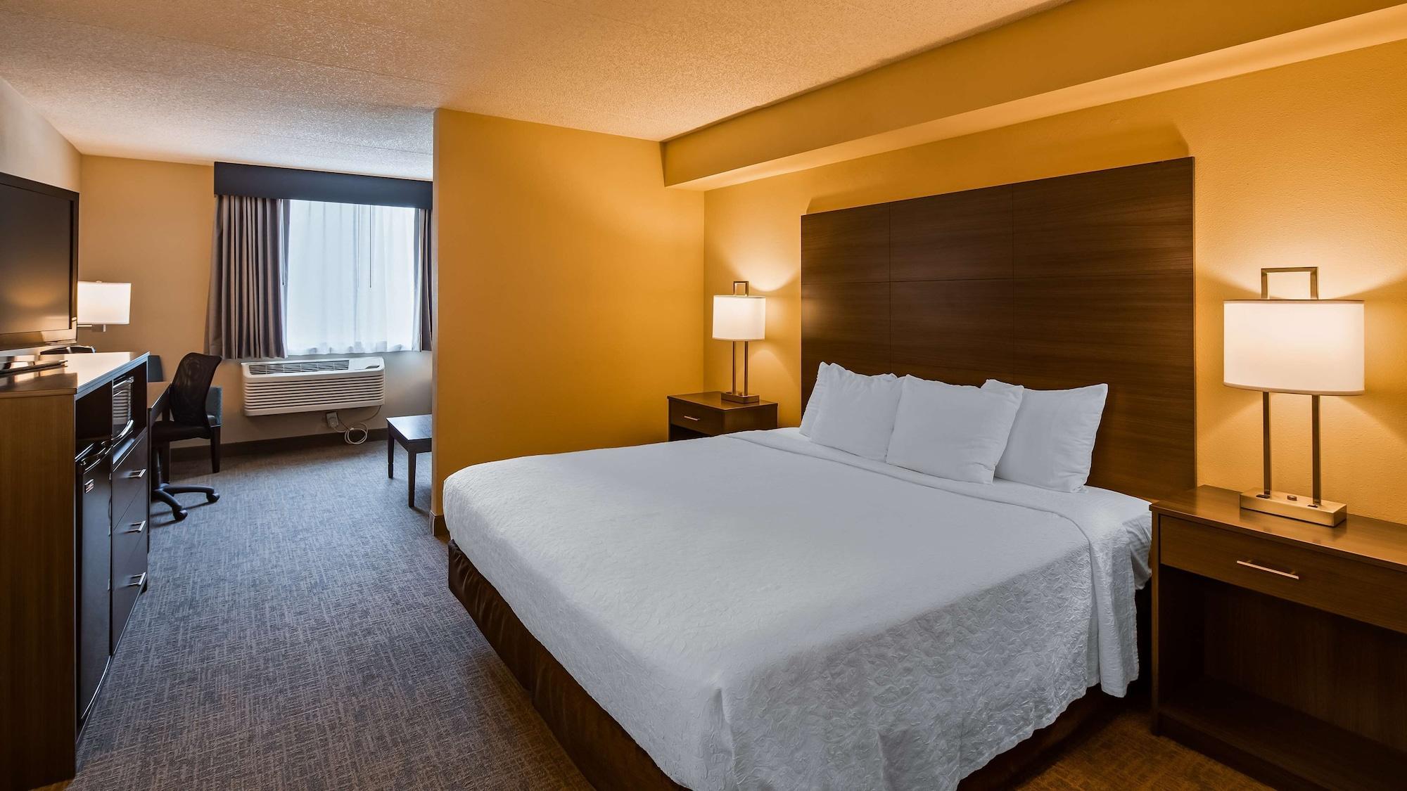 Best Western East Towne Suites Madison Buitenkant foto
