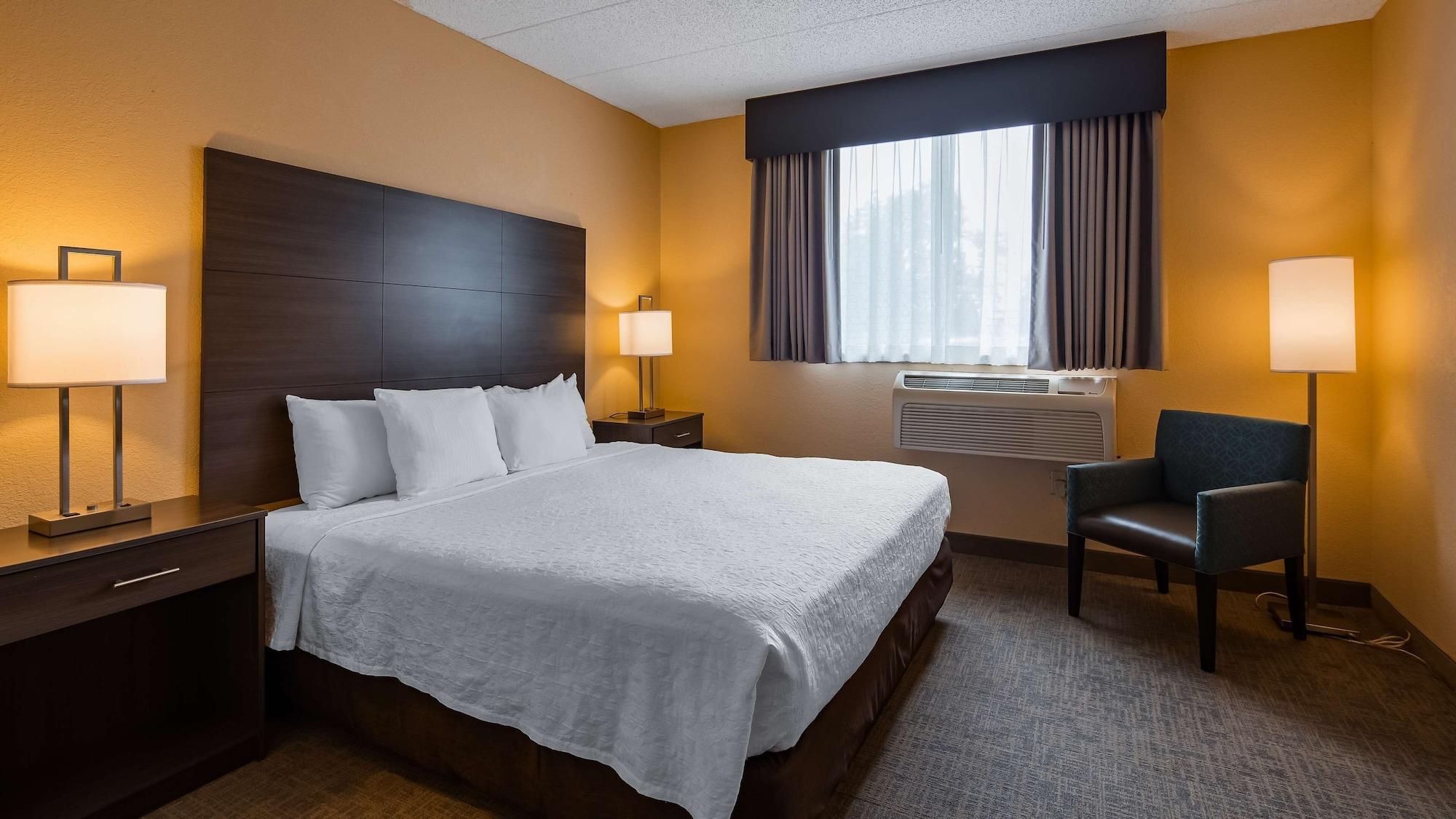 Best Western East Towne Suites Madison Buitenkant foto