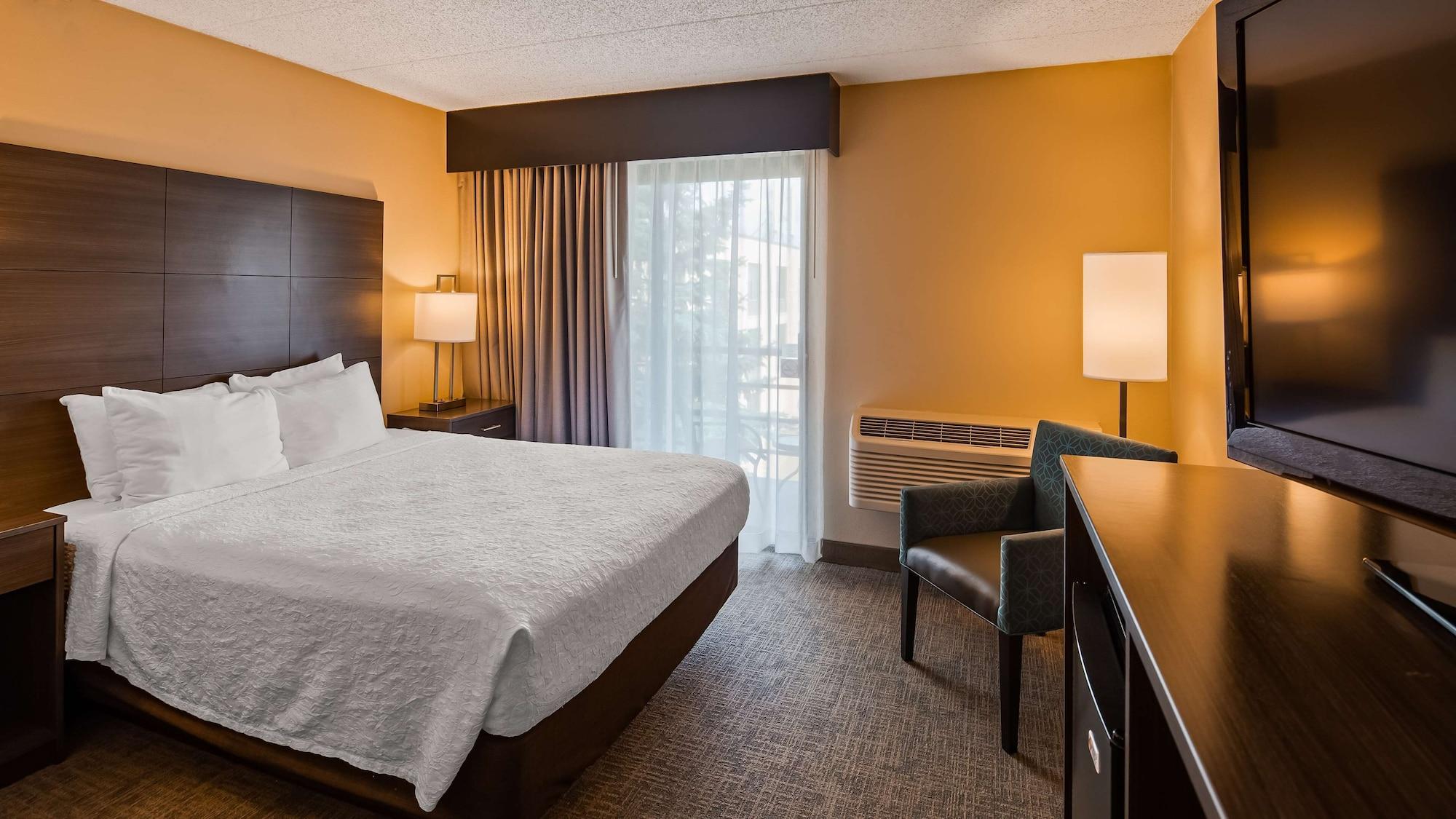 Best Western East Towne Suites Madison Buitenkant foto